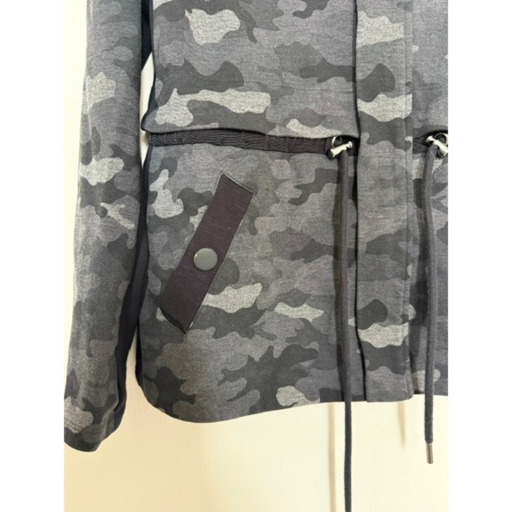 Cabi Grey & Black Camo Knit Jacket #3911 | Size Medium - Picture 3 of 9